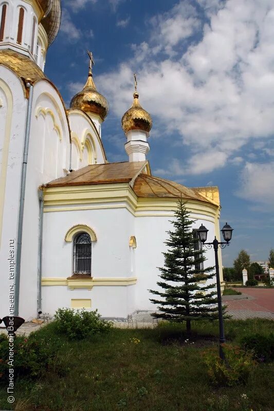 Мордовия чамзинский район п. Благовещенская Церковь Комсомольский Чамзинский район. Поселок Комсомольский Чамзинский район. Комсомольский Мордовия Республика. Храм в поселке Комсомольский Мордовия.