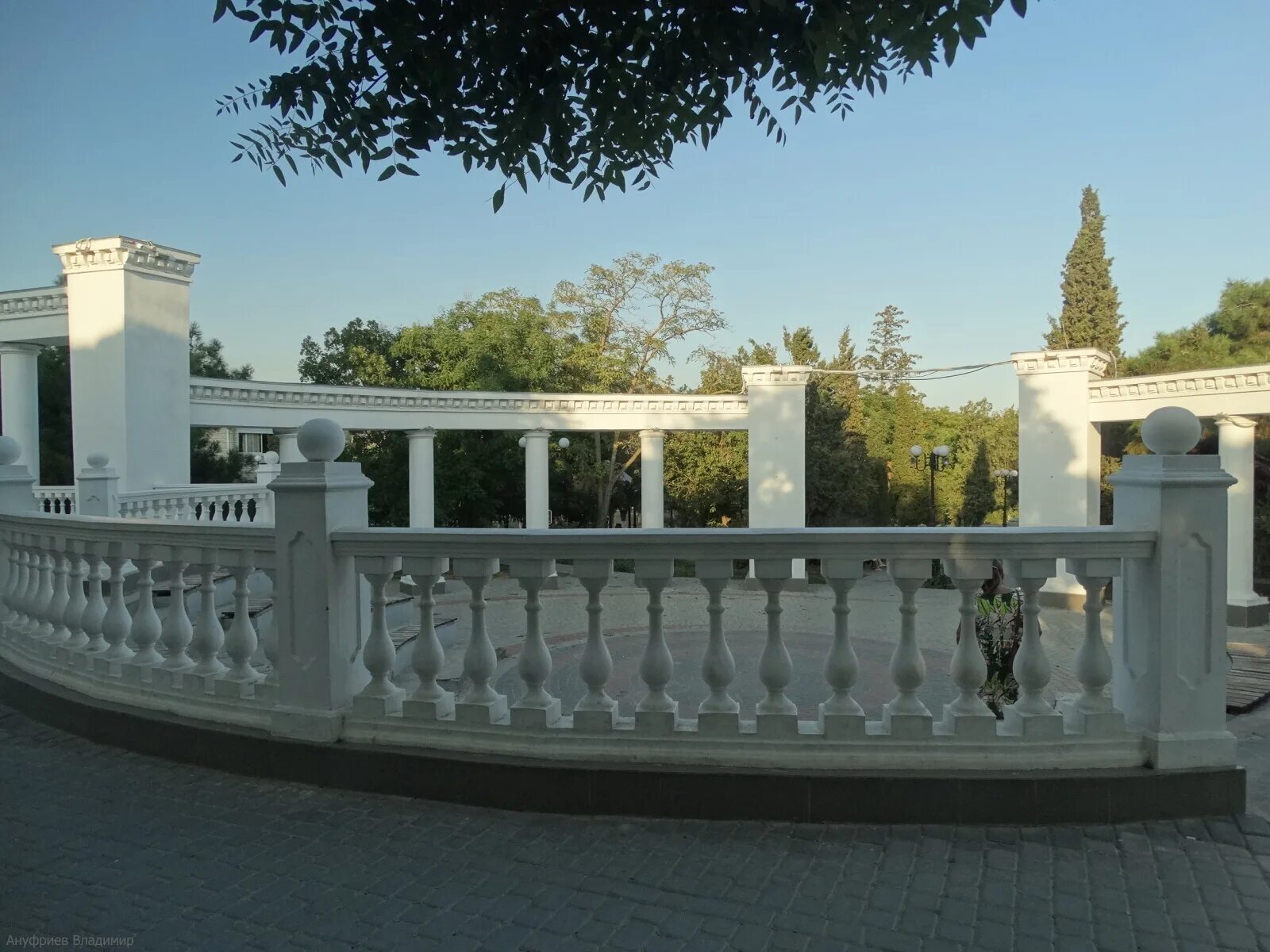 Дачное судак садик. Садики в судаке. Судак городской парк. Судак крым городской парк. Парк ток судак.