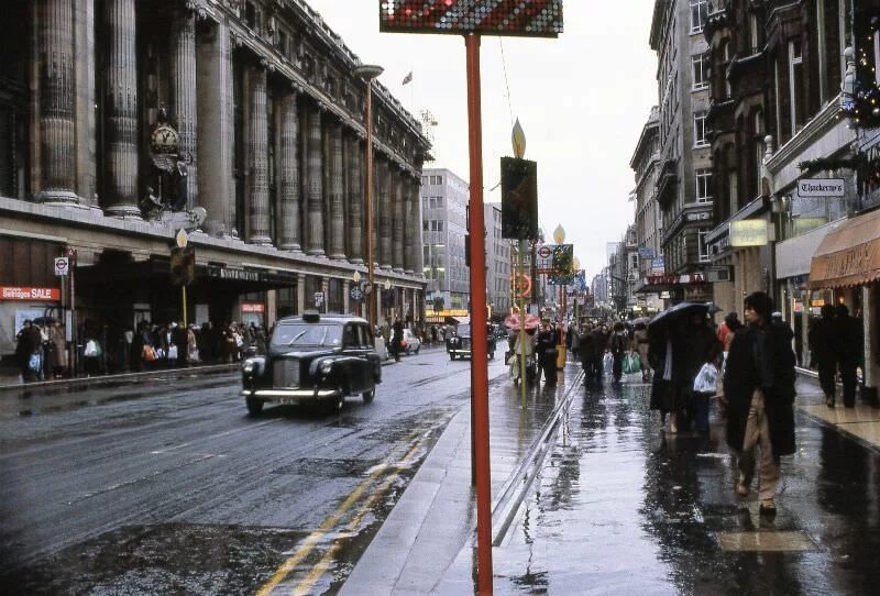 Лондон в 80-е годы. Лондон улицы 80е. Англия в 80 е годы. Англия 1970.