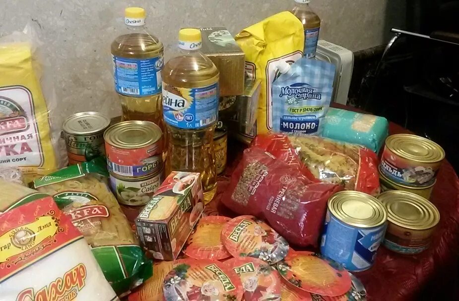 Продуктов набор помощи. Продуктовые запасы. Продукты на запас. Длительное хранение продуктов питания.