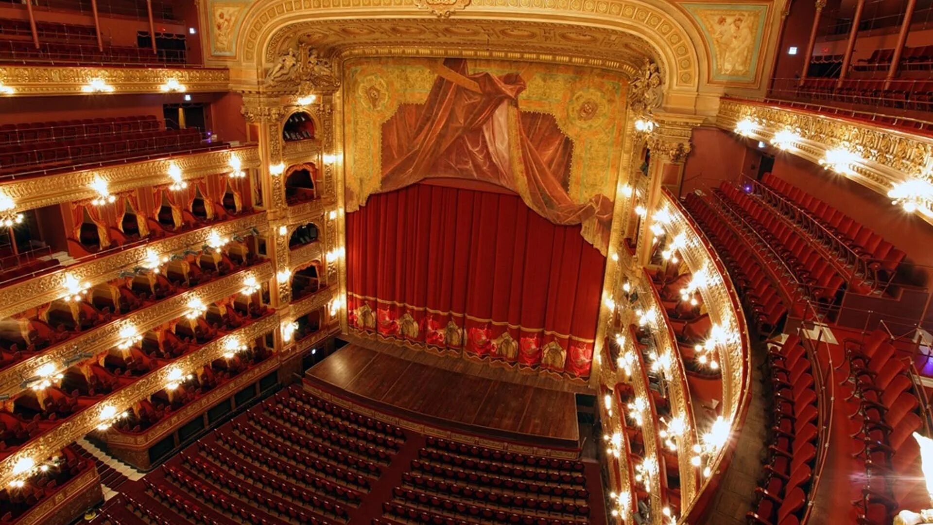 Опера концертный зал. Театр колон Буэнос Айрес сцена. Еатр «колон» в Буэнос-Айресе. Опера Мадрид театр колон. Барселонский театр - Teatro principal.