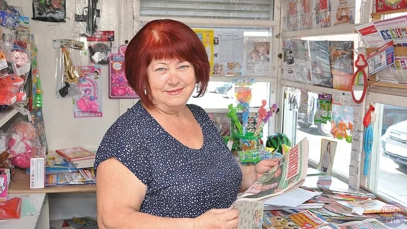 Владимирские ведомости газета свежий номер. Продавец печатной вакансии. Газеты и журналы. Продавец в ларьке. Продавец печатной продукции.