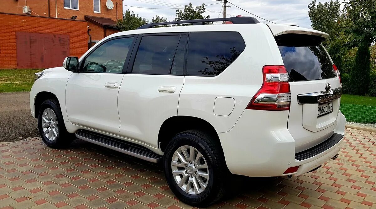 тойота ланд крузер прадо 2013.