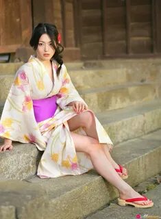 Японка в кимоно.