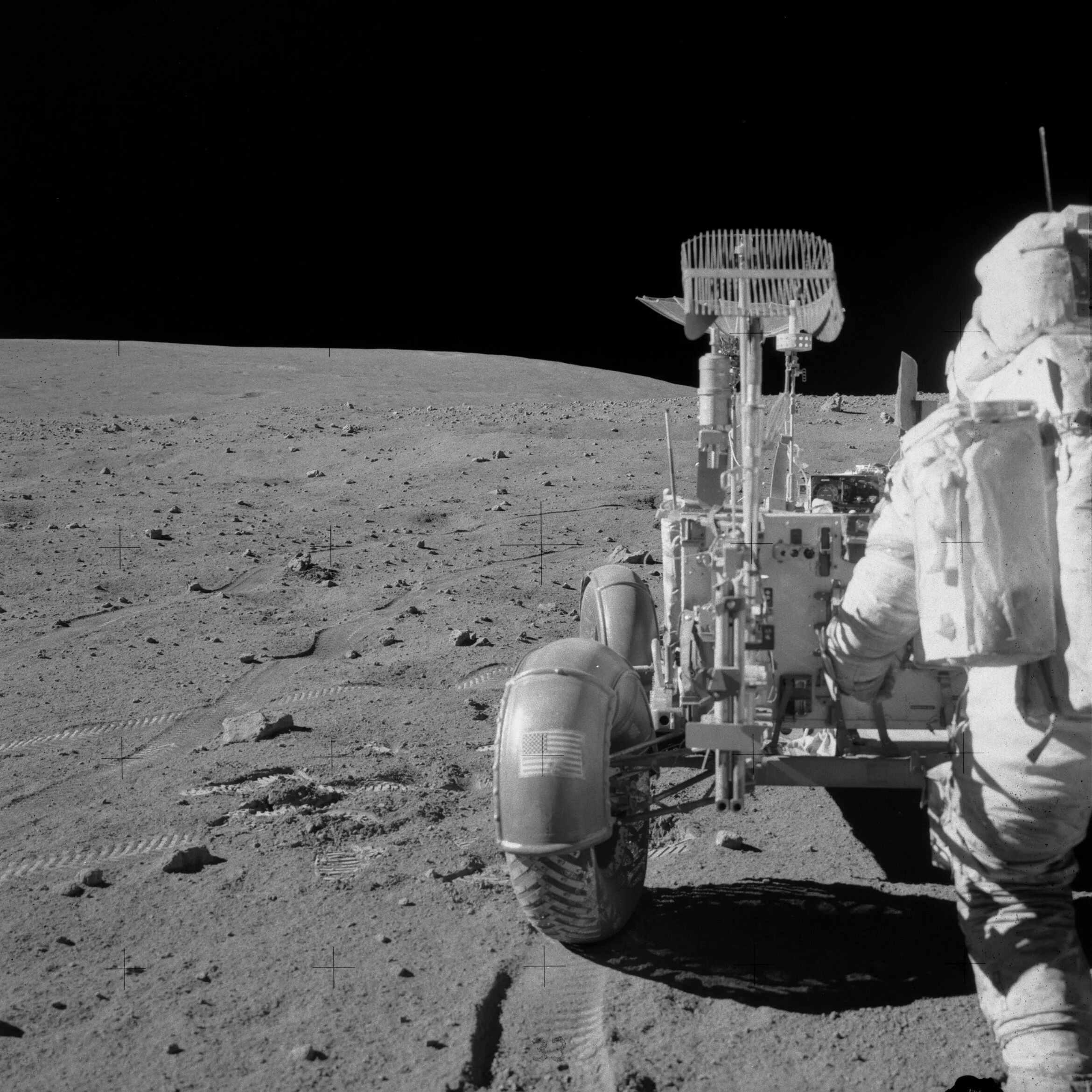 Апрель аполлон. Аполлон 16 на луне 1972. Апрель аполлон. Фото с миссии аполлон 12. Апрель аполлон.