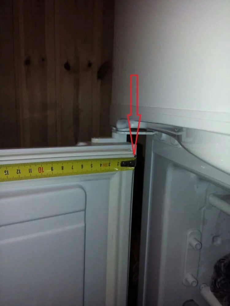 Резинка на дверь холодильника индезит. Уплотнитель холодильника Орск 140см. Замер резинки холодильника. Замер уплотнителя для холодильника. Если отходит резинка на двери морозилки.