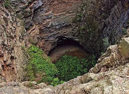 Mom s hole