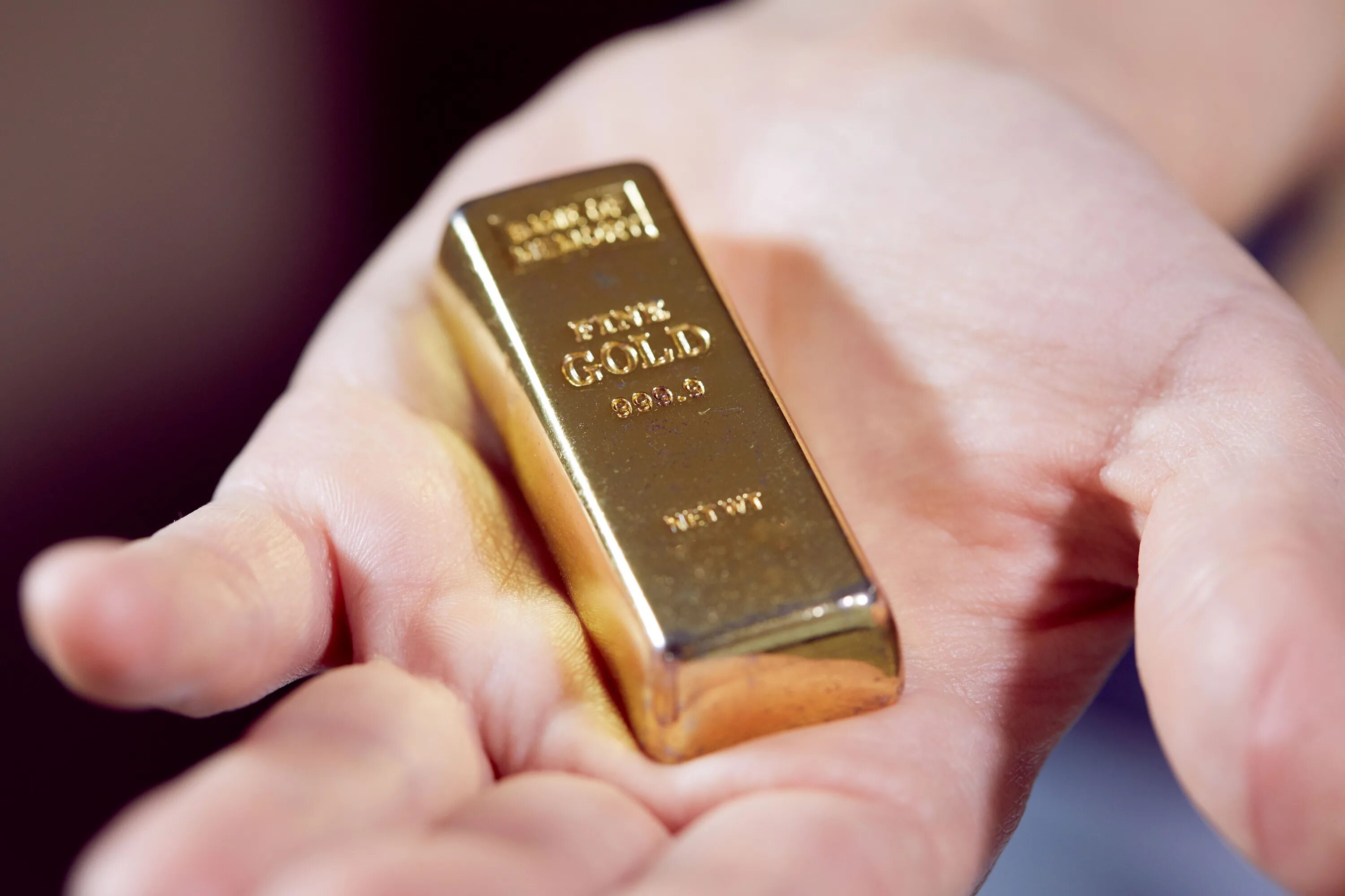 Золото 999 пробы. Gold Bullion. Золото 999 пробы цвет. Gold Bar. 1 г золота 999 пробы