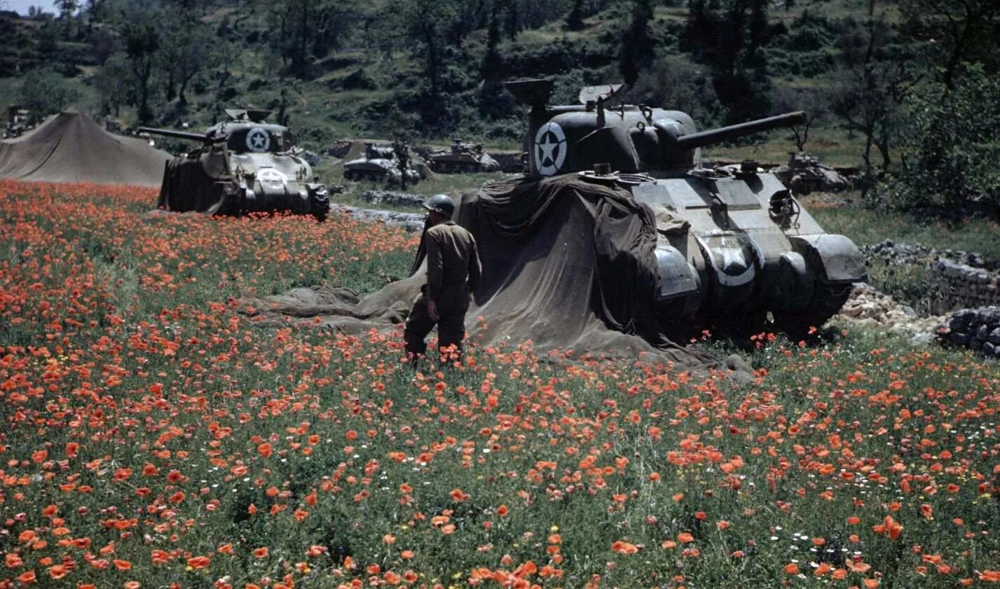 «вторая мировая война в цвете» (2009-2011). Черчилль вторая мировая война. Британский танкист. Вторая мировая война в цвете. Вторая мировая в цвете в хорошем.