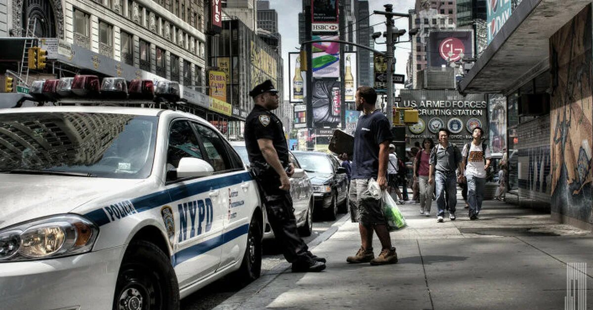 Город где полиция. Полиция 1995 нью йорк. таймс-сквер нью-йорк nypd. полиция сша нью-йорк. полиция нью йорка погоня.