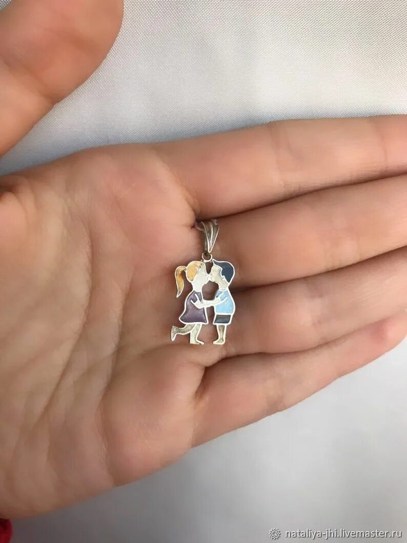 Подвеска коза. Small charm. Подвеска на ошейник. Подвеска поцелуйчик. Small charm texture.