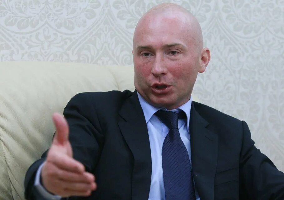 Игорь лебедев сын владимира жириновского. Игорь лебедев сын жириновского. Игорь владимирович лебедев и жириновский. Сын жириновского сменил фамилию почему. Сын владимира вольфовича игорь лебедев.