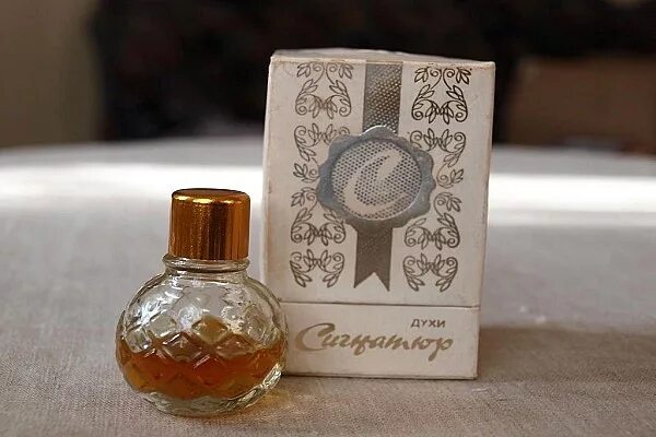 Духи сигнатюр фото Туалетная вода времен: найдено 88 картинок