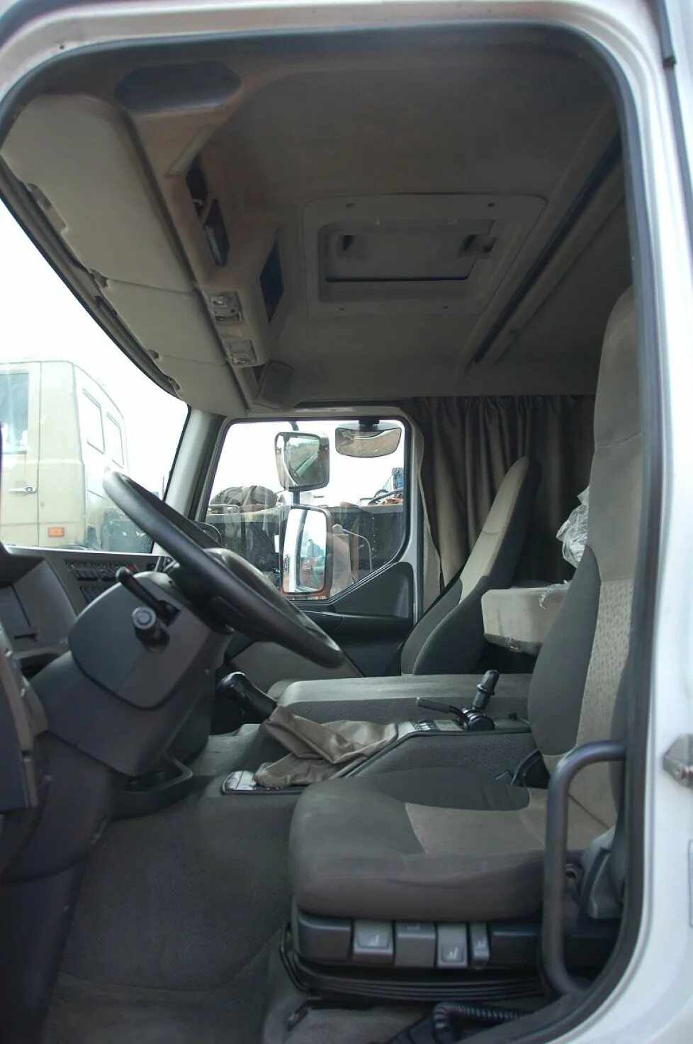 Кабина рено премиум LkbAuto.ru