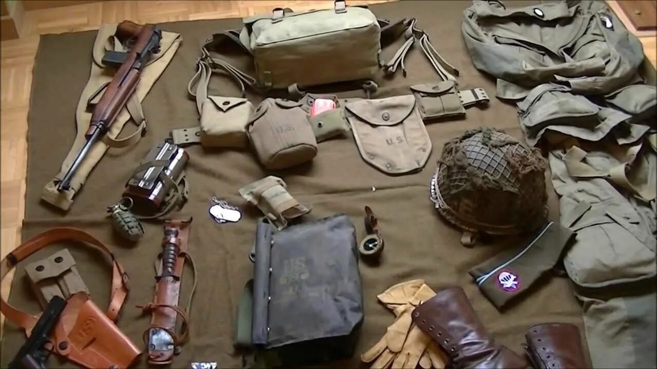 British ww2 разгрузка. Милитария. British army ww2. Музей вермахта. Ww2 магазин.