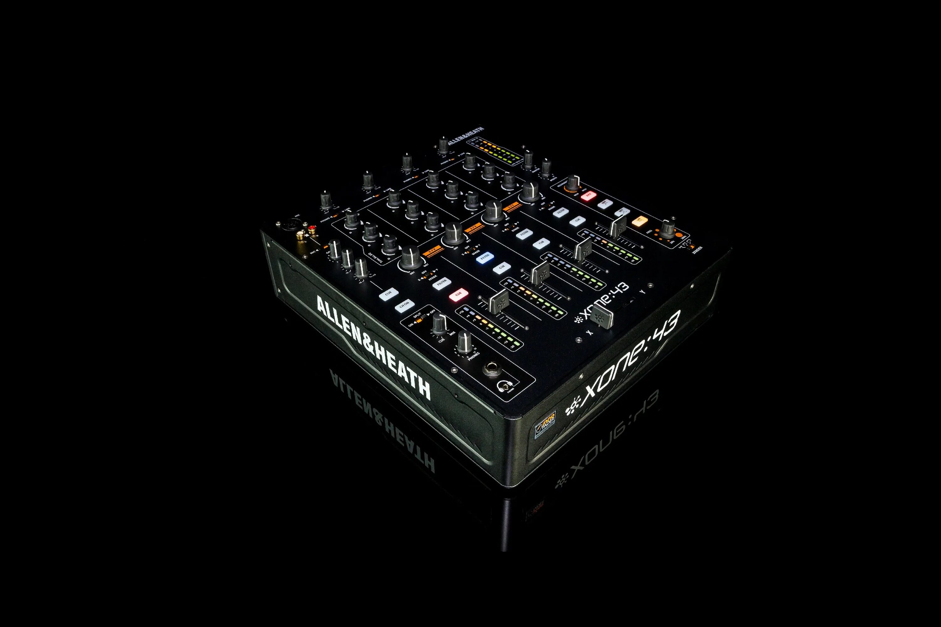 Xone меню чита. Xone кряк. Как в xone показать ранг игрока. Traktor xone k2 ipad. Xone кряк.