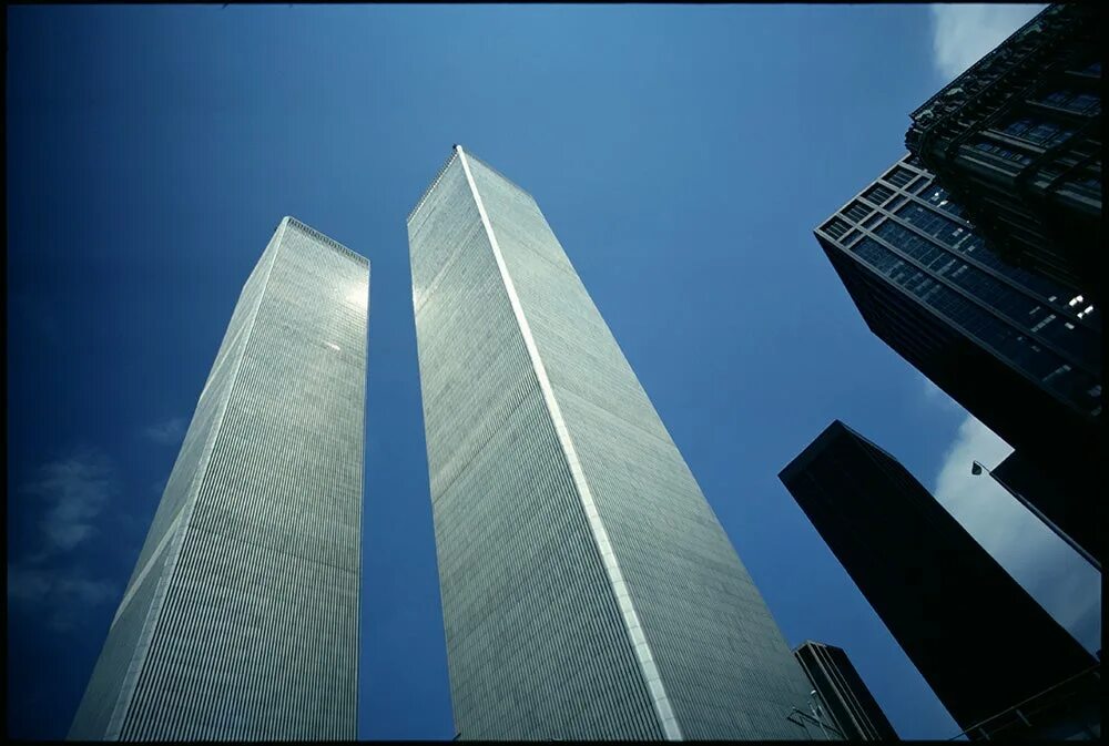 Башни близнецы в каком. Северная башня втц. world trade center before 9/11. всемирный торговый центр 5. башни близнецы проект.