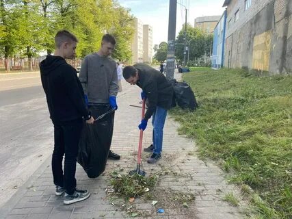 Приняли участие в месячнике благоустройства
