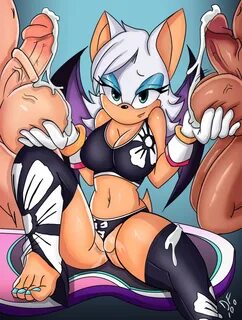 Rouge the bat alternate outfit Comics.