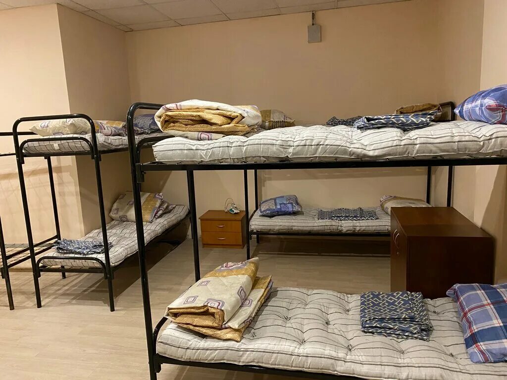 хостел маяк москва. хостел маяк. хостелы в махачкале. врачебный пр. хостел маяк.