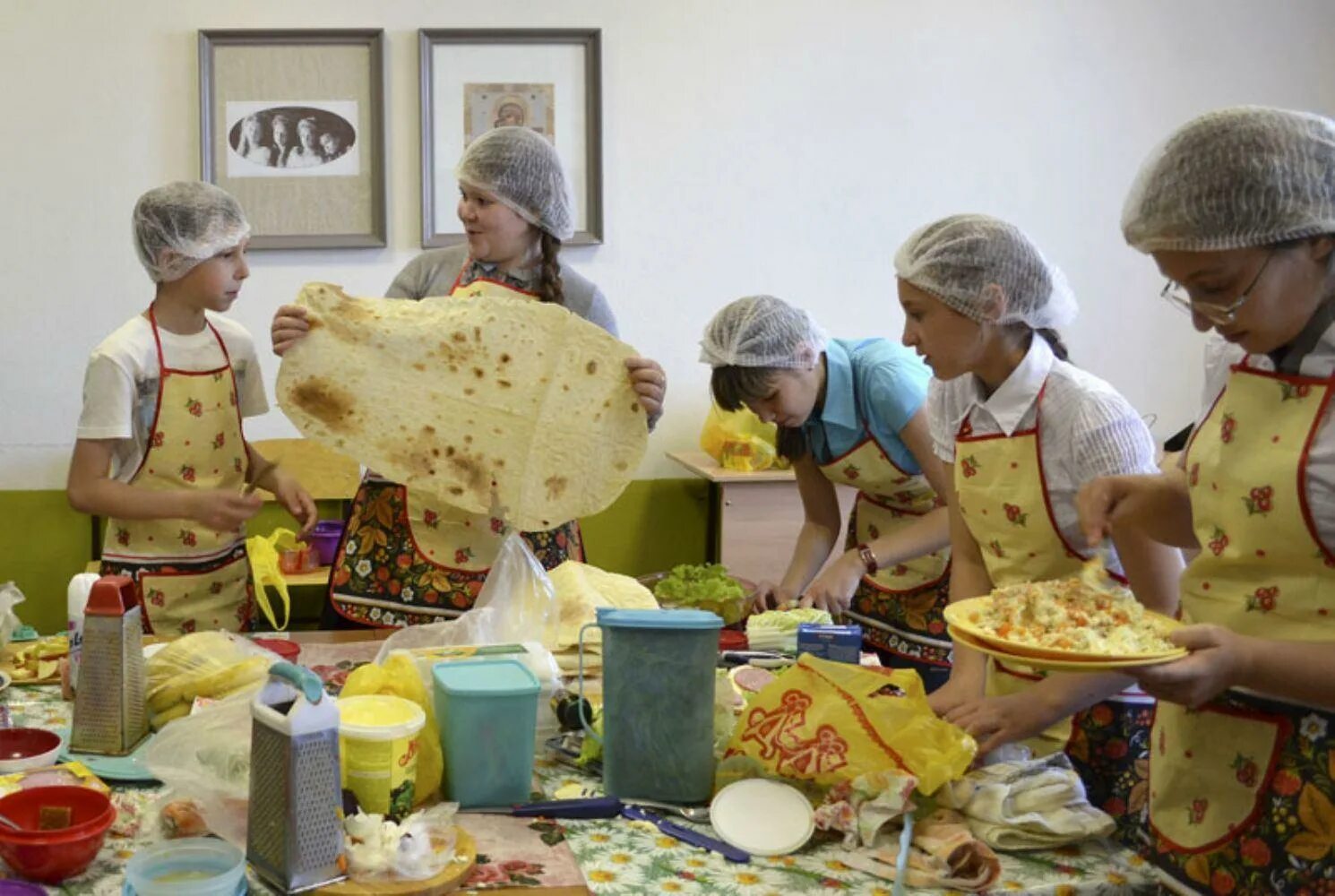 Урок технологии. Что приготовить на уроке технологии. Готовка в школе на технологии. Урок труда готовка. Урок труда у девочек.