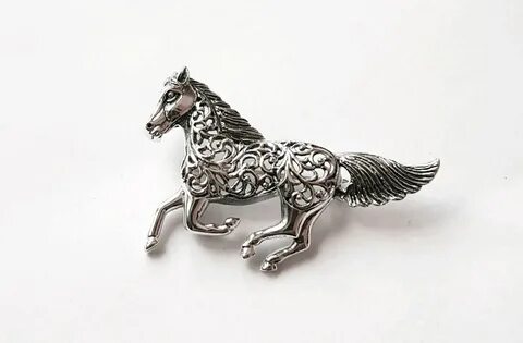 На серебряном коне