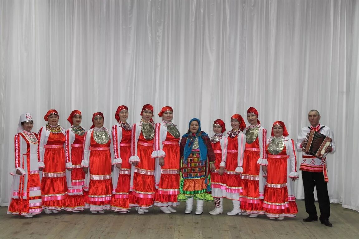 Русско марийские песни. Русско марийские песни. Русско марийские песни. Песня о марий эл. Русско марийские песни.