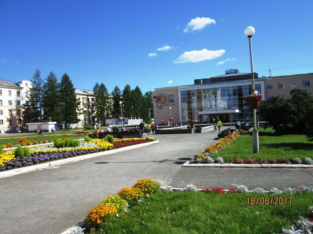 Североуральск площадь. Население североуральска. Калья североуральск. Население североуральска. Население североуральска.