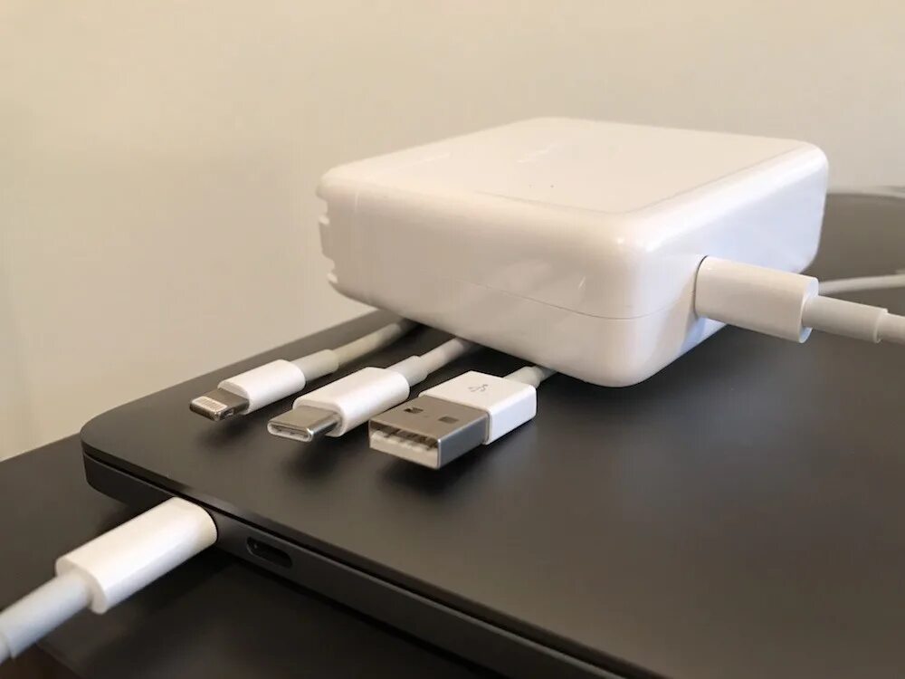 Usb c mac. Usb-c power adapter macbook pro. apple 60w usb-c cable. macbook pro charger usb c. magsafe power bank.