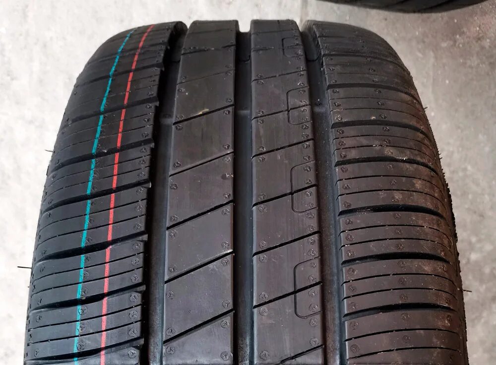 Goodyear EFFICIENTGRIP Performance 205/55 r16. Goodyear EFFICIENTGRIP Performance 225/40 r18. Goodyear EFFICIENTGRIP Performance 225/40 r18 92w XL. Goodyear EFFICIENTGRIP Performance 205/55 r16 91v.