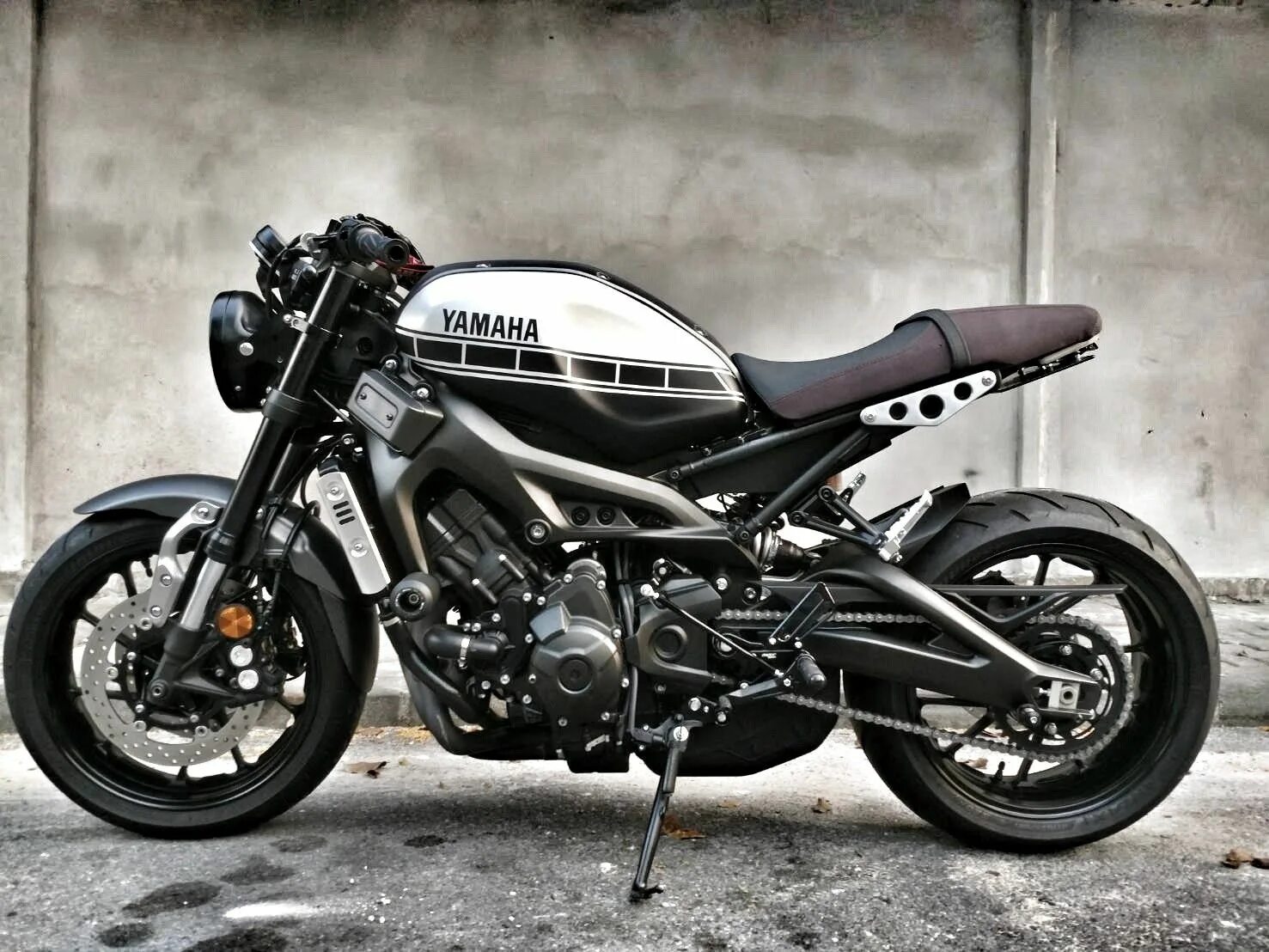 Мотоцикл xsr racer. Yamaha xsr900. yamaha xsr900 black. yamaha 900 sxr. yamaha xsr900 custom.