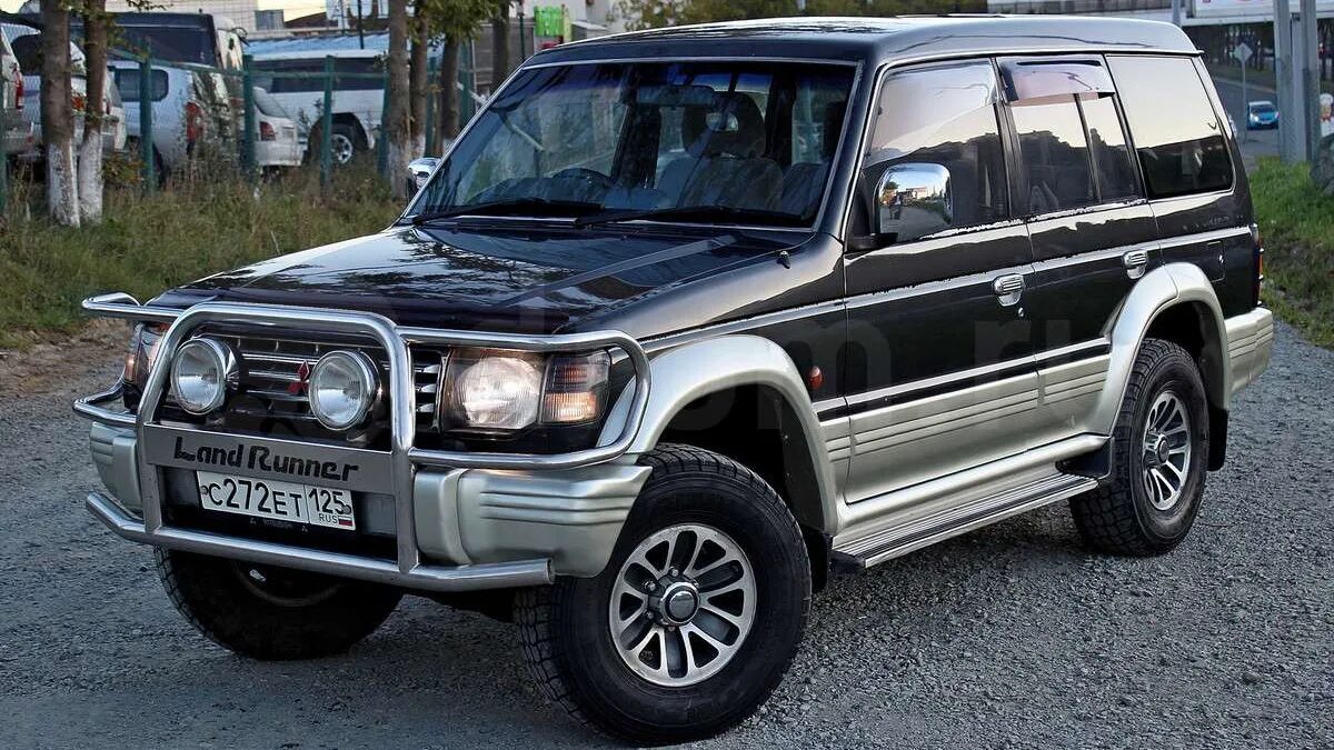 1997г. Сомон тч мицубиси паджеро дизель. Mitsubishi pajero 1995. Два цвета pajero 4. 2 дизель.