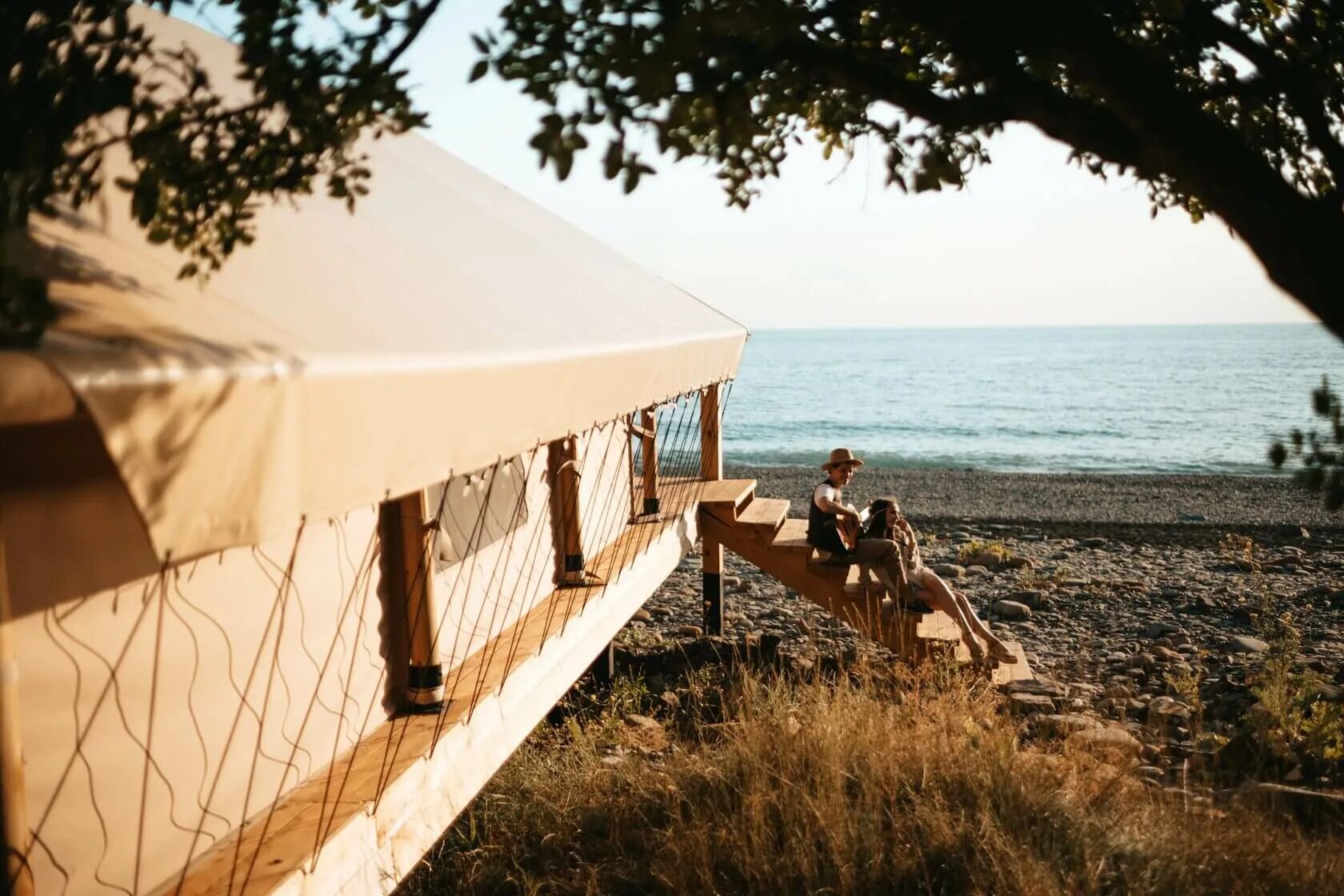 левант эко-отель 3* (ялта). отели с видом на море на азовском море. санаторно курортный комплекс империя евпатория. отели побережья азовского моря. отдых на берегу моря 2021.