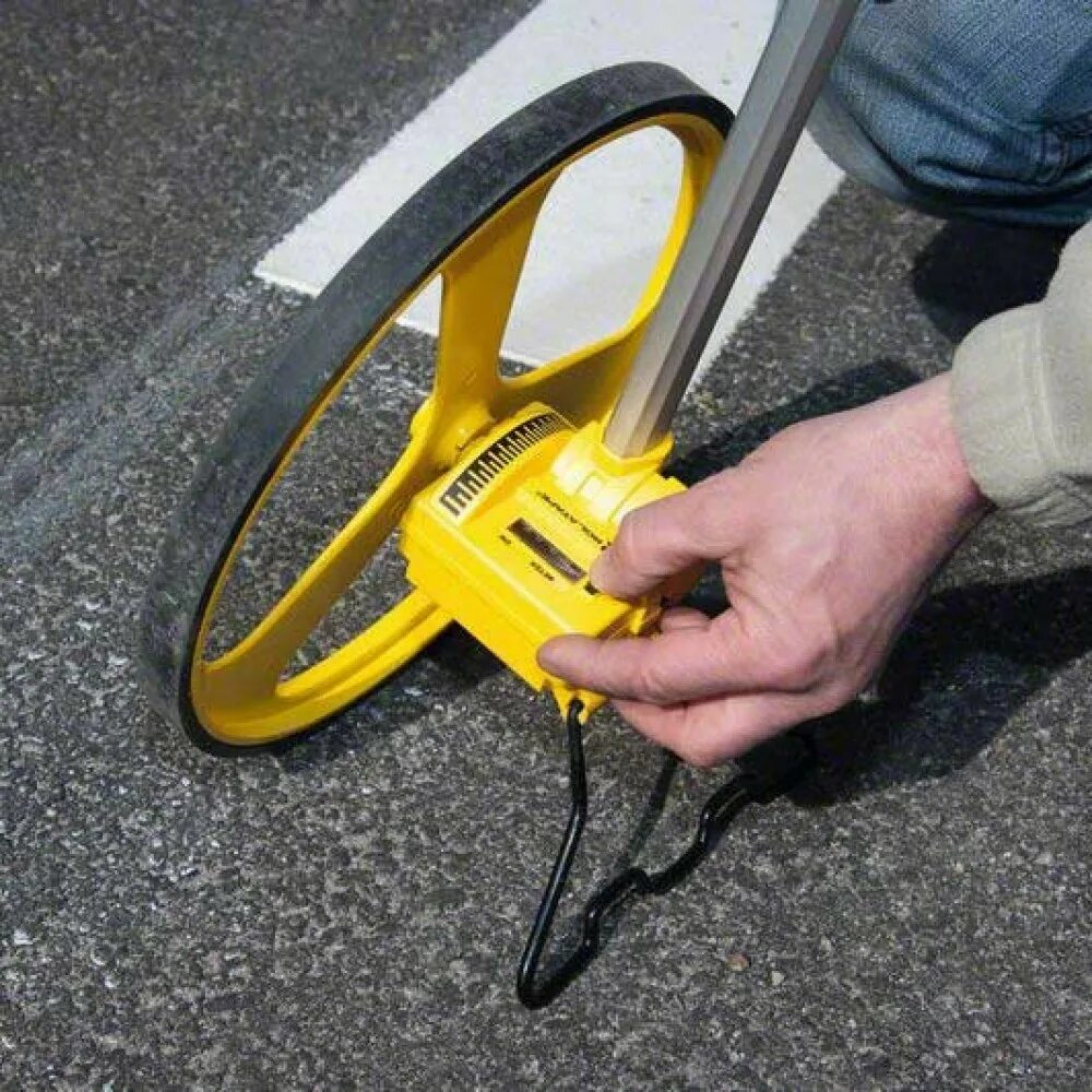 Колесо измеряющее расстояние. Диаметр камеры велосипеда. Колесо измеряющее расстояние. Расстояние от центра колеса до арки. Курвиметр ada wheel 100 digital.