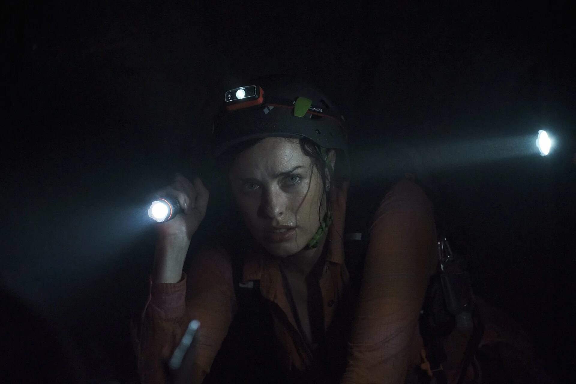 Хищная западня. Тёмная бездна (2020). Хищная западня. Хищная западня. Люк митчелл хищные воды.