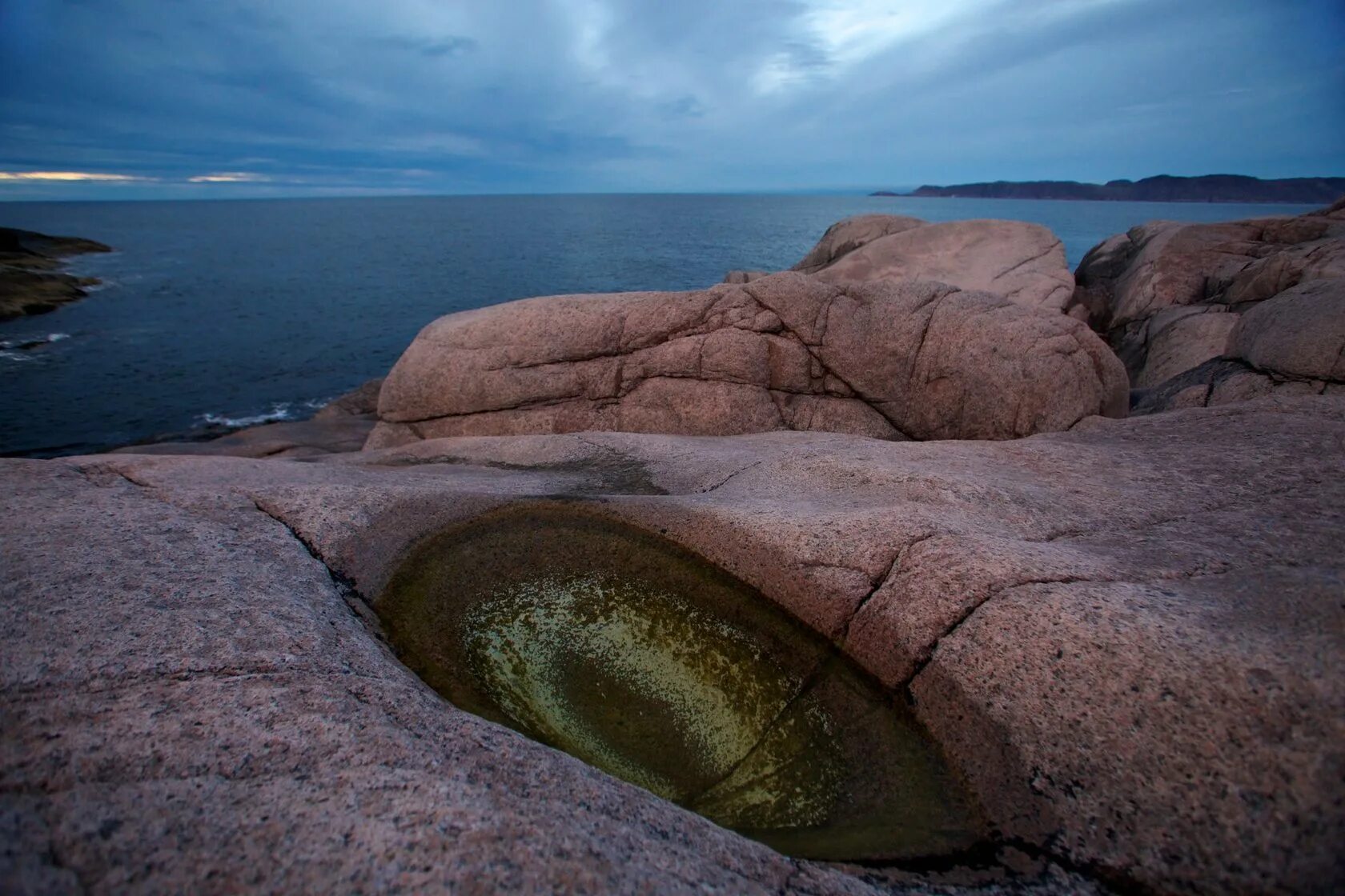 Яичный остров. Баренцево море пляж териберка. Яичный остров. Бенидикта с яйцом пашот. Ледяные шары на побережье.