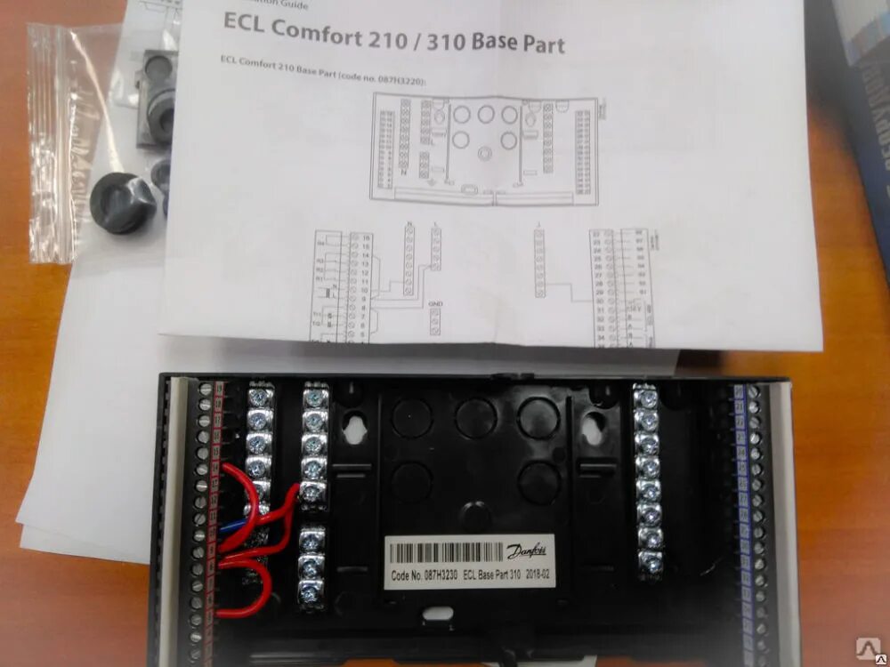Danfoss 310. Клеммная панель ecl comfort 087h3230 danfoss. контроллер ecl comfort 310 danfoss. панель клеммная для ecl comfort 210/310(087h3230). клеммная панель 210 ecl.