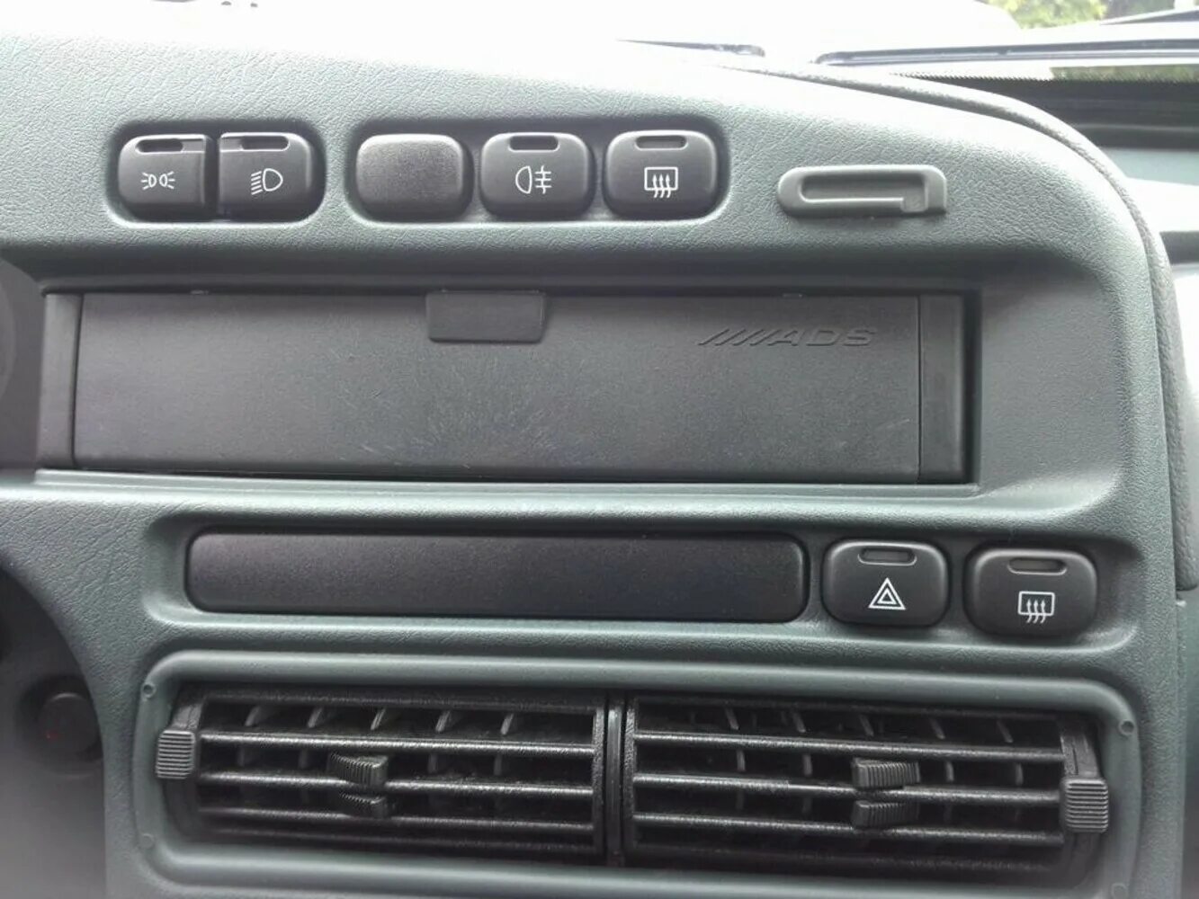 Ваз 2108 электронная панель бортовой компьютер. Рено сценик 2 дизель 1. Бск ваз 2112. Бортовой компьютер на ваз 2109 инжектор высокая панель. Приборная панель киа рио 2.