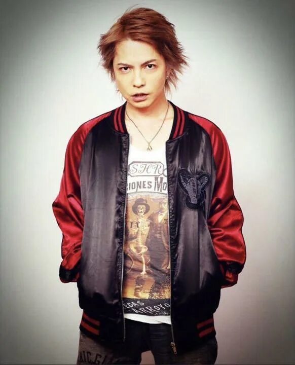 Хайд ми. Hyde группа. Hyde Vamps. Хайд Vamps 2022. Hyde японский певец.