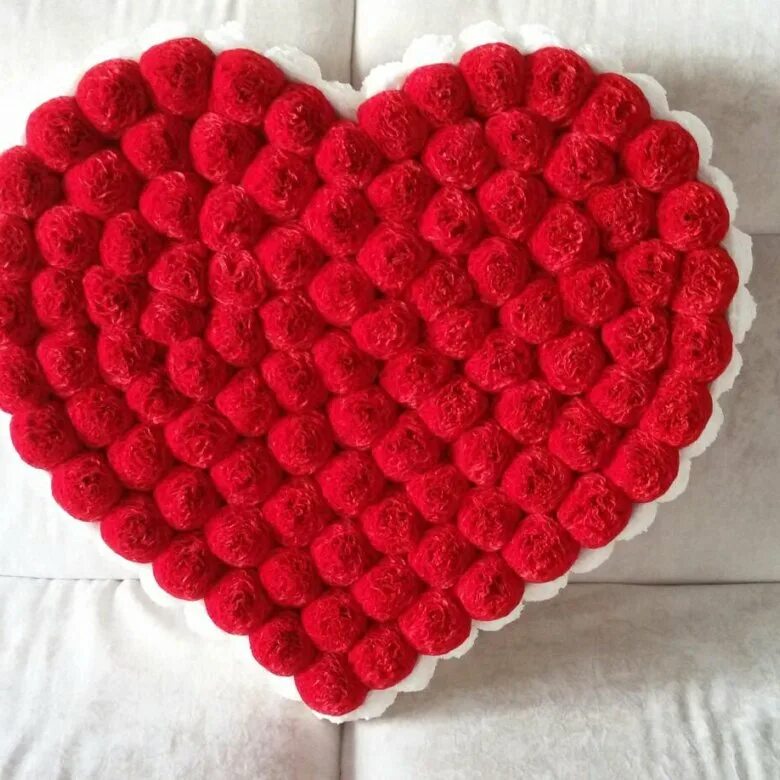 Красивые комбинации смайликов сердечек. Лайки сердечки. Актуальные наклейки. Like instagram png. Лайк сердечко.