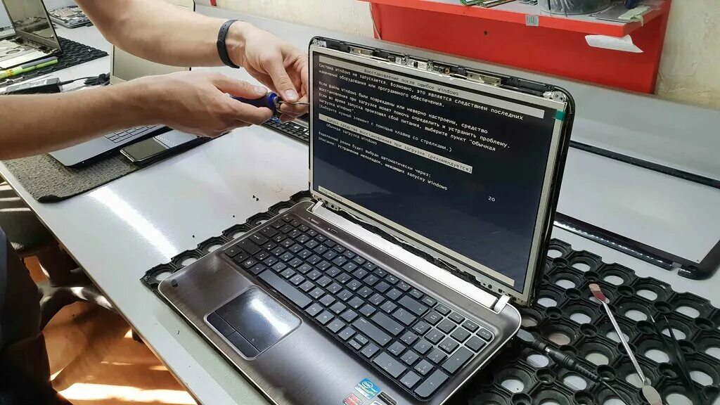 Заміна матриці HD на FullHD на ноутбуці ThinkPad T540p Замена матрицы на ноутбук