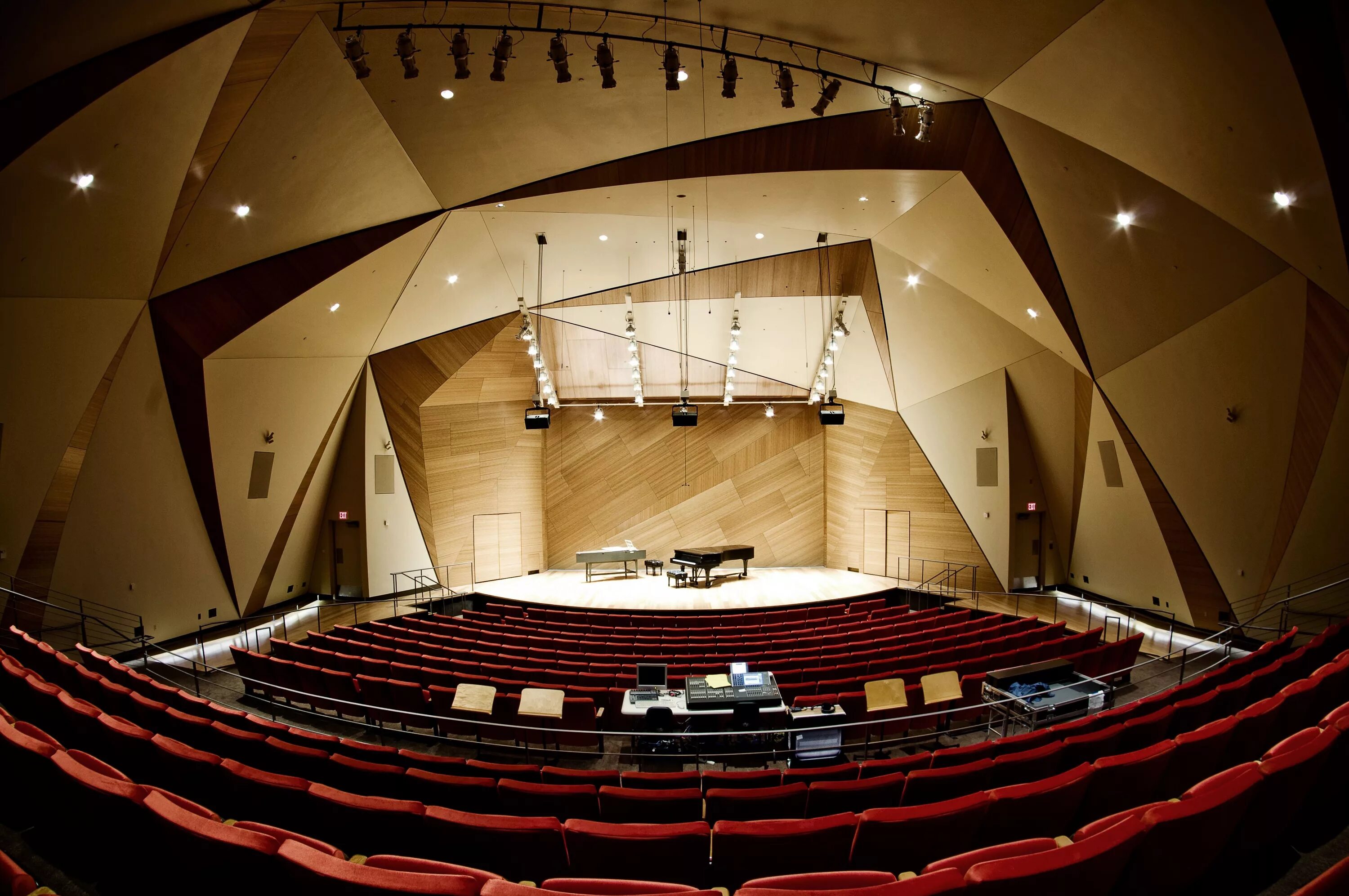 Concerts theatre. Концертный зал Concert Hall. Театральный зал Аудиториум. Аудиториум-Билдинг. Современный театр.