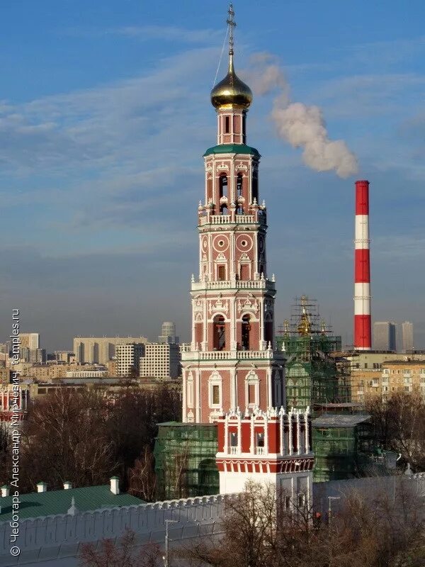 Колокольня новодевичьего монастыря новодевичий монастырь. Колокольня новодевичьего монастыря в москве. колокольня новодевичьего монастыря 17 век. многоярусная колокольня новодевичьего монастыря. ансамбль новодевичьего монастыря колокольня.