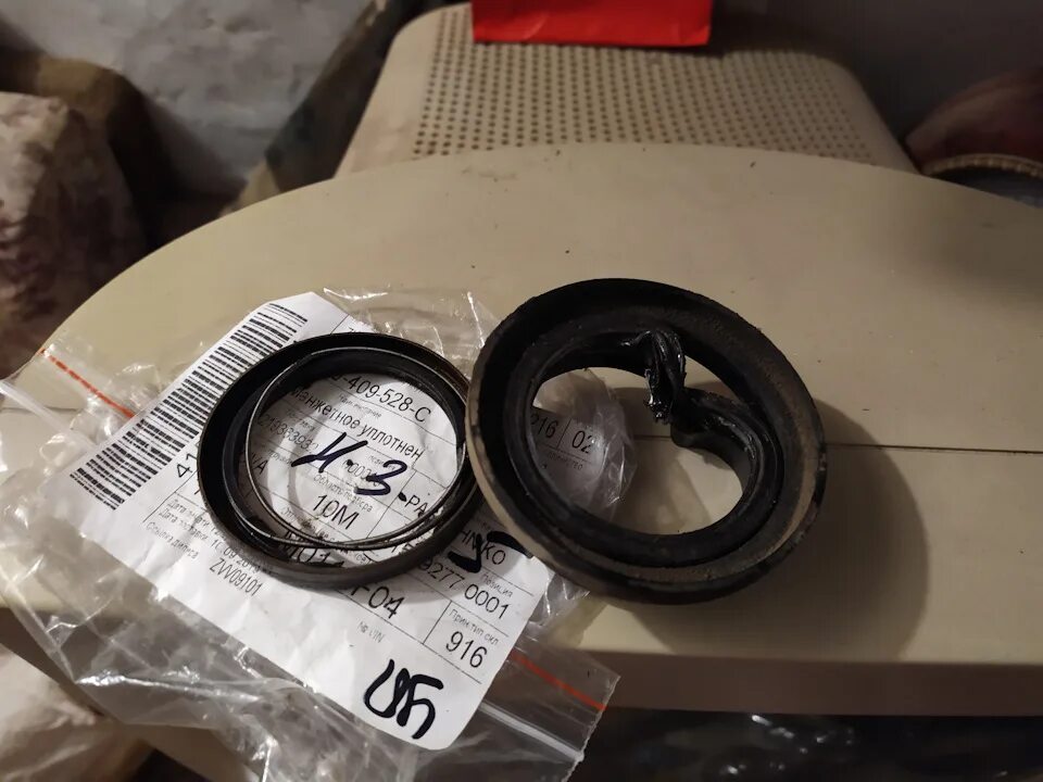 Volvo 3342487 сальник привода. Сальник привода т4. Gm 25187787 сальник дифференциала. Сальник honda 91212-r1b-a01. Сальник шруса volvo 31256727.
