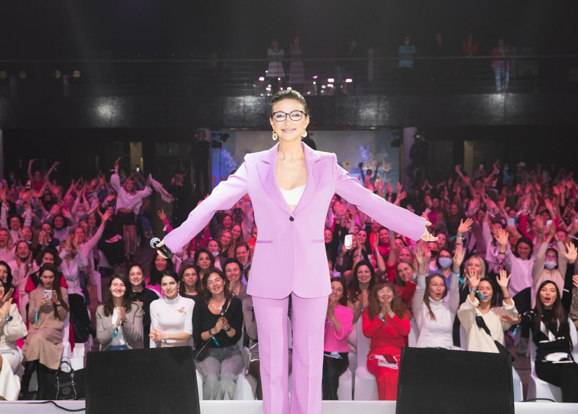 Марафон желаний фото. Елена блиновская. Елена блиновская марафон. Блогер елена блиновская. Блиновская елена феникс.