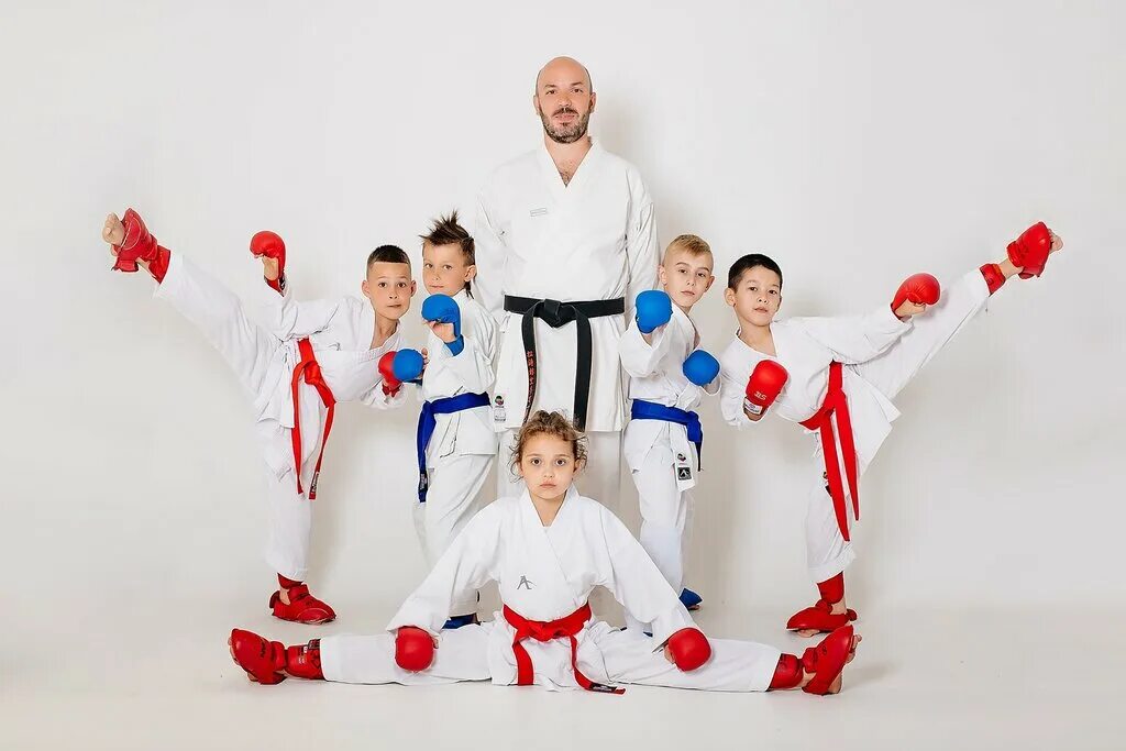 Спортивный клуб южный. Южный каратэ печатники. клуб каратэ южный самара. каратэ группа. спортивные секции.