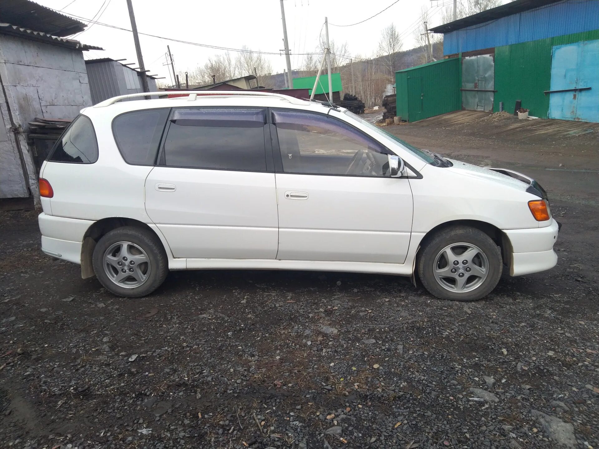 Ипсум 15 кузов. Тойота ипсум 15. Тойота ипсум 10. Тойота ипсум 10 кузов. Штатное литье на ипсум.