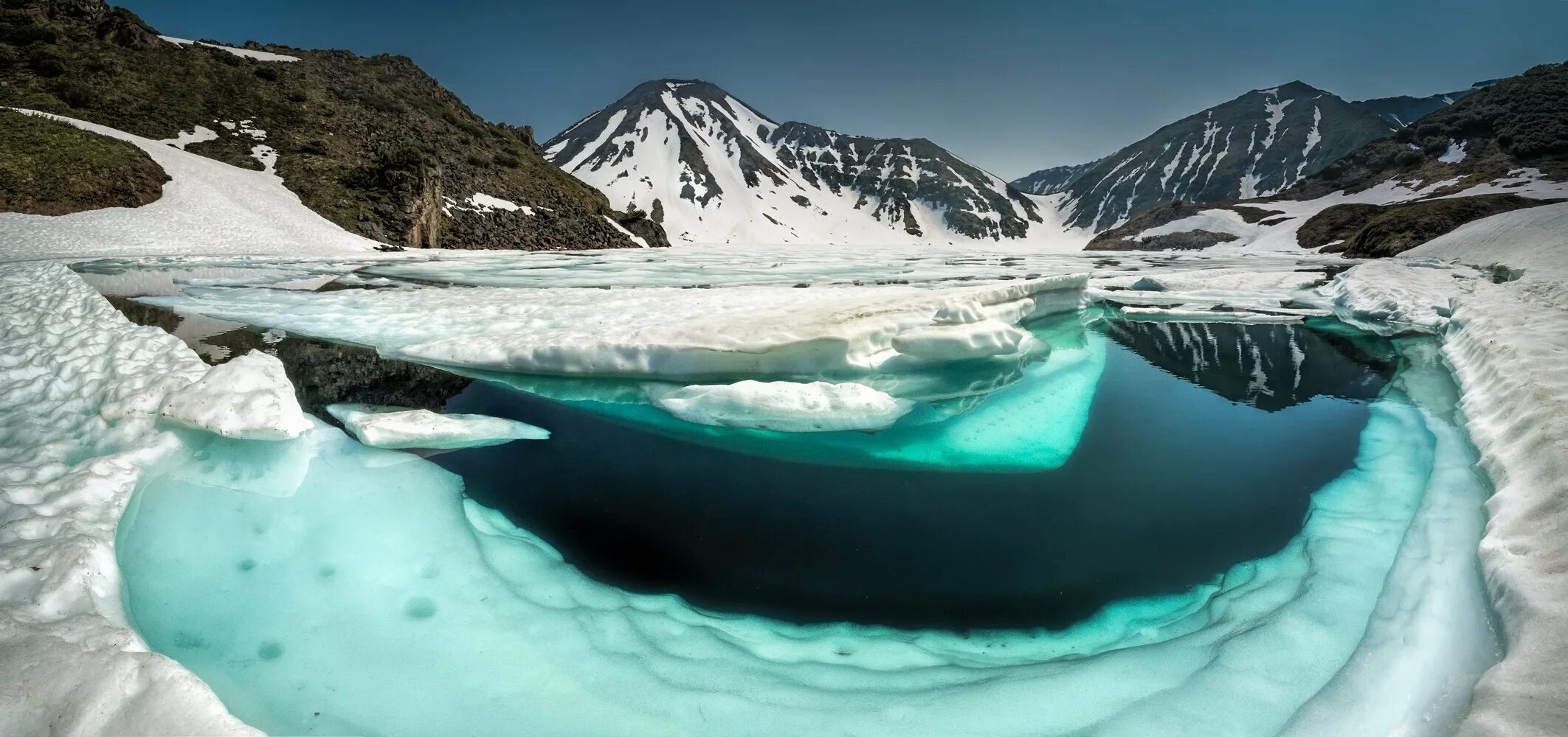 Ледники полуострова камчатка. Вулкан мутновский камчатка. Ледники камчатки. Крупнейший ледник камчатки. Ледник троя камчатка.