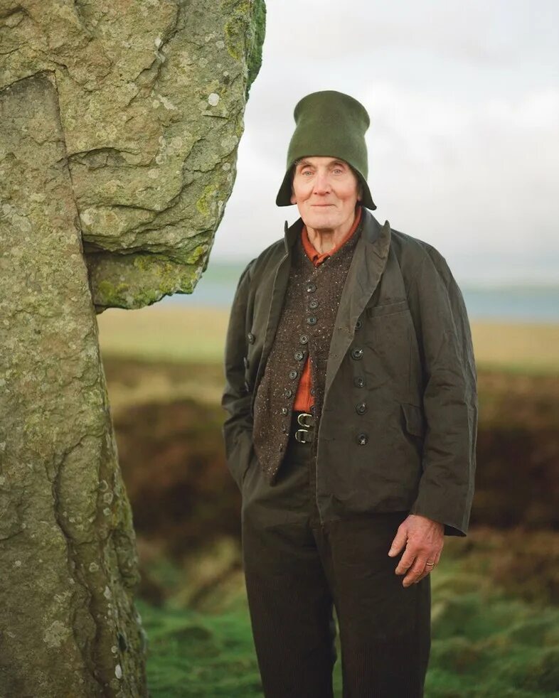 Александр джон форсайт. John alexander. John alexander. Джону александру баррино. Александер ланг актёр.