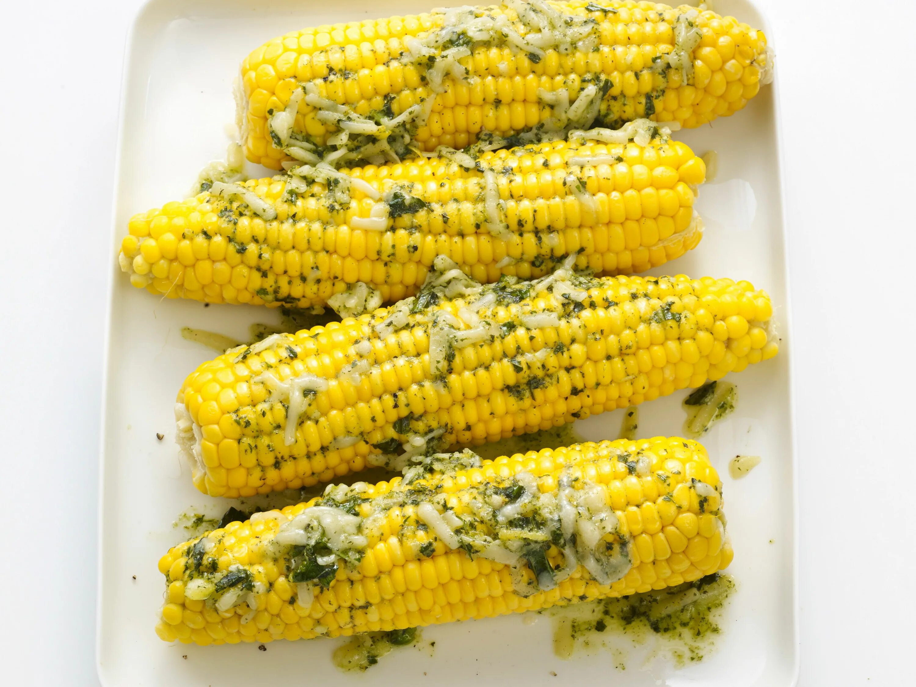 Кукуруза с маслом. Кукуруза бондюэль вареная. Кукуруза со специями. Вареная кукуруза с солью. Жареная кукуруза.